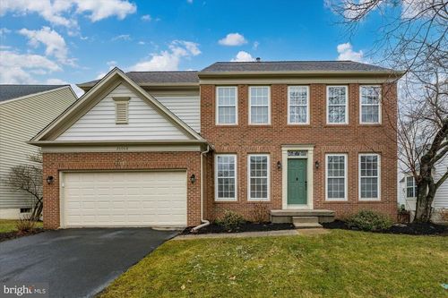 26068 Talamore Dr, CHANTILLY, VA, 20152-1761 | Card Image