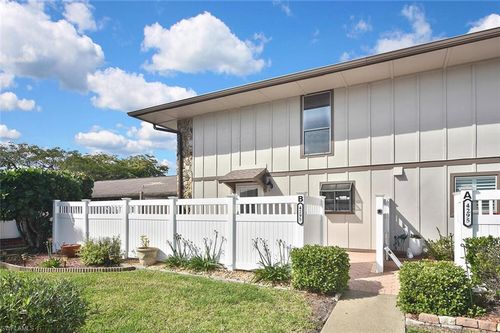 2-4295 Island Cir, FORT MYERS, FL, 33919-4433 | Card Image
