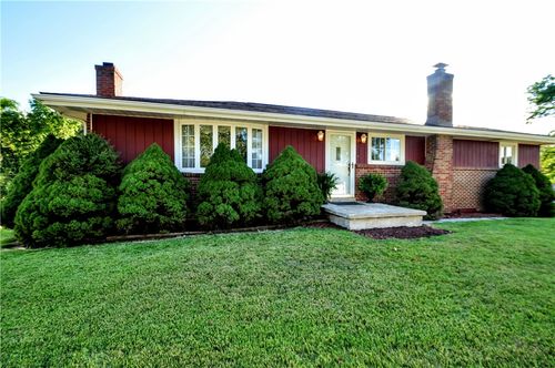 1487 Smith Township State Rd, Burgettstown, PA, 15021-2831 | Card Image