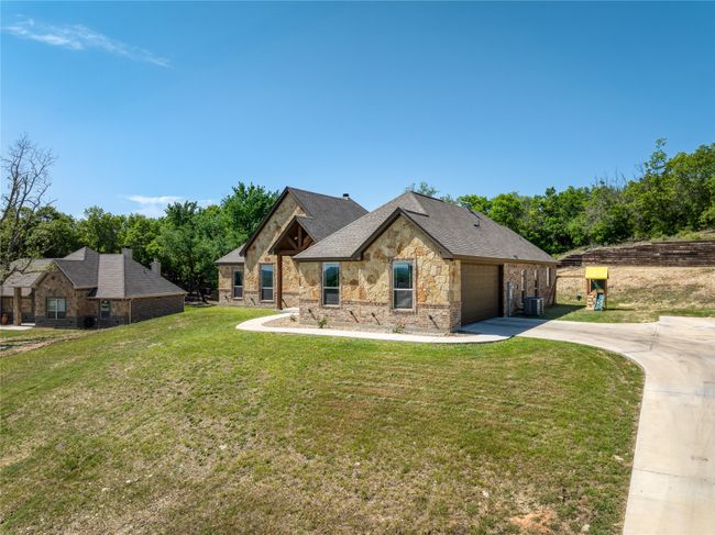 1033 Tex Ln, House other with 4 bedrooms, 2 bathrooms and null parking in Springtown TX | Image 36