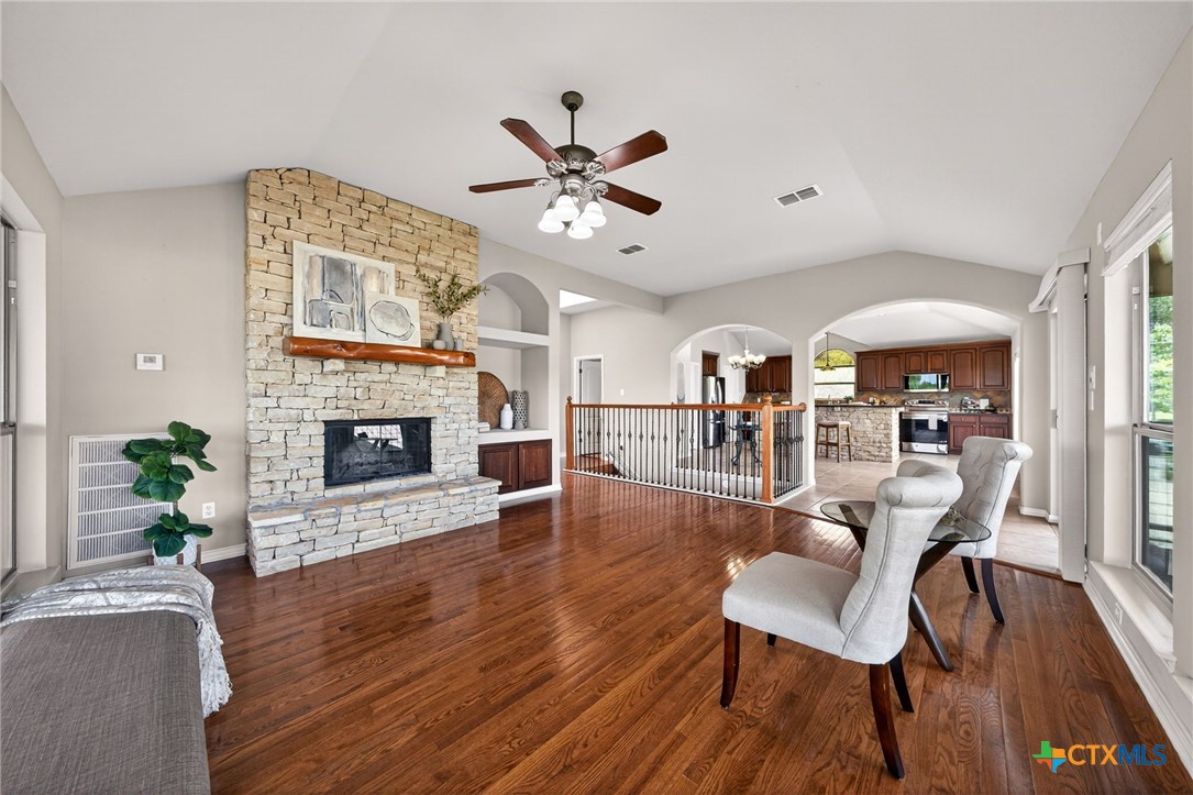 Residential in Canyon Lake 3