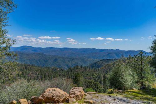 1033 Sandalwood Dr, Murphys, CA, 95247-9665 | Card Image