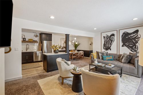 apt-428-4323 Grand Ave, Des Moines, IA, 50312-2444 | Card Image