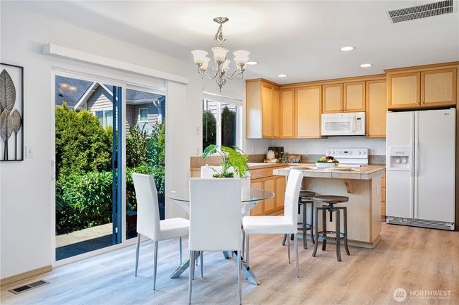 19218 26 Th Ave Se, Condo with 3 bedrooms, 3 bathrooms and null parking in Bothell WA | Image 7