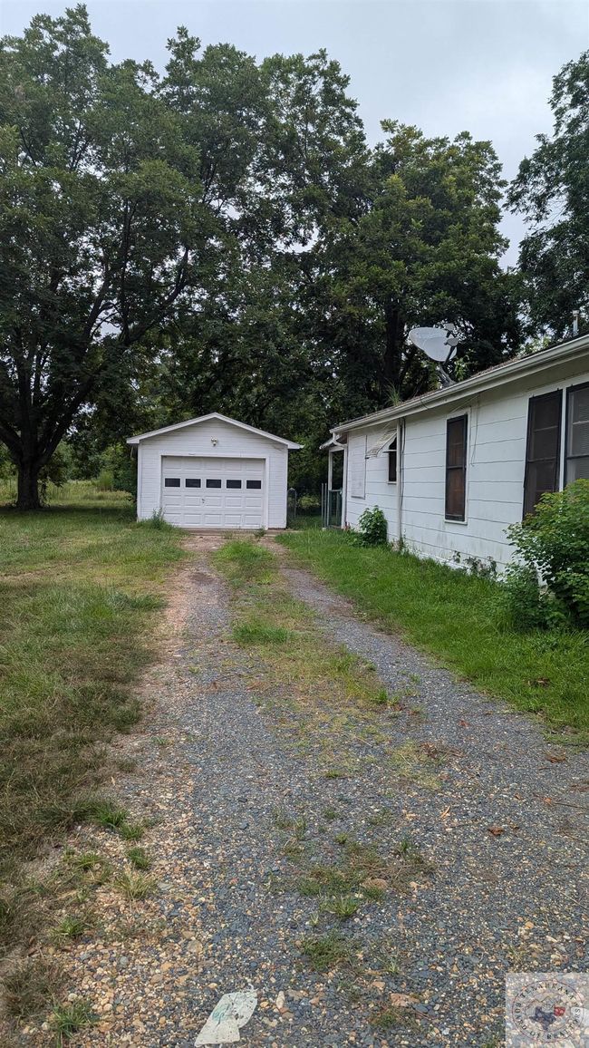 604 Hwy 82 West, House other with 3 bedrooms, 2 bathrooms and null parking in New Boston TX | Image 7