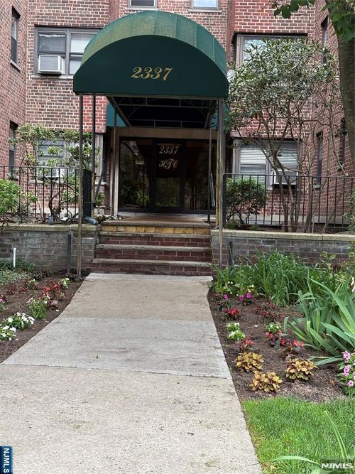 2337 Hudson Ter, Fort Lee, NJ, 07024-7945 | Card Image