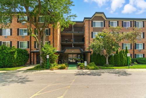 apt-303-1207 S Old Wilke Rd, Arlington Heights, IL, 60005-2962 | Card Image