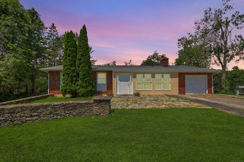 9 Corrine Dr, Prospect, CT, 06712-1103 | Card Image