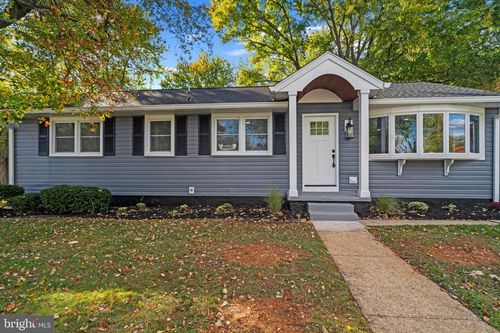 5742 1st Ave, BALTIMORE, MD, 21227-4303 | Card Image