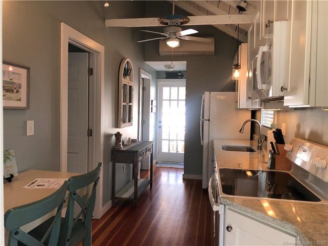 6 Old Colony Rd, House other with 2 bedrooms, 1 bathrooms and 6 parking in Old Lyme CT | Image 4