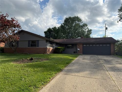 1218 Rona Parkway Dr, Fairborn, OH, 45324 | Card Image
