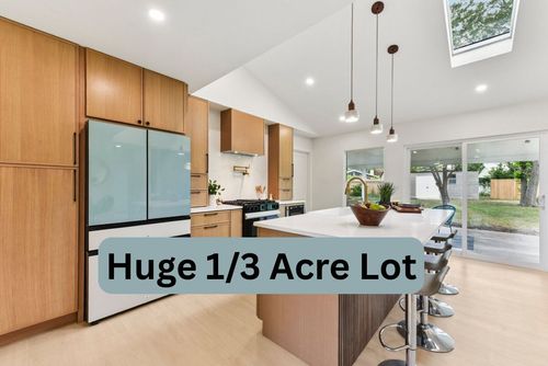 7503 Carriage Dr, Austin, TX, 78752-1401 | Card Image