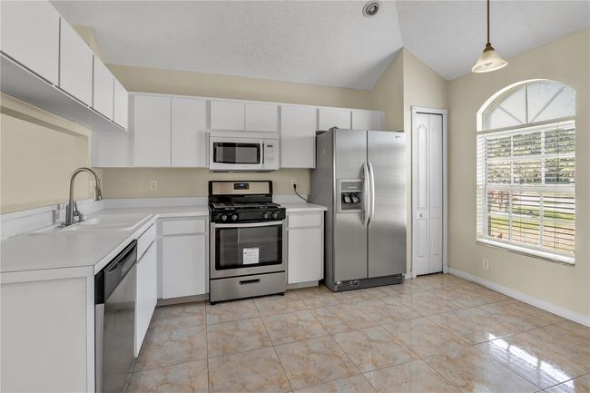 Kitchen | Image 4