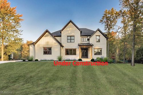 29549 N Hilltop Rd, Chagrin Falls, OH, 44022-1419 | Card Image