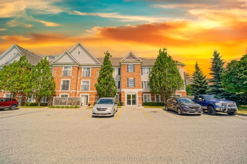 207-90 Aspen Springs Dr, Clarington, ON, L1C5N3 | Card Image