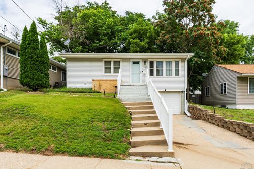 4405 5th Ave, Sioux City, IA, 51106-3502 | Card Image