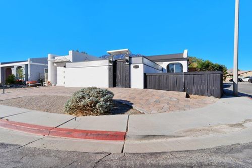 3291 N Sandspring Dr, Palm Springs, CA, 92262 | Card Image