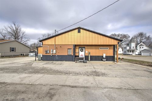 201 N Main St, Moweaqua, IL, 62550-1059 | Card Image