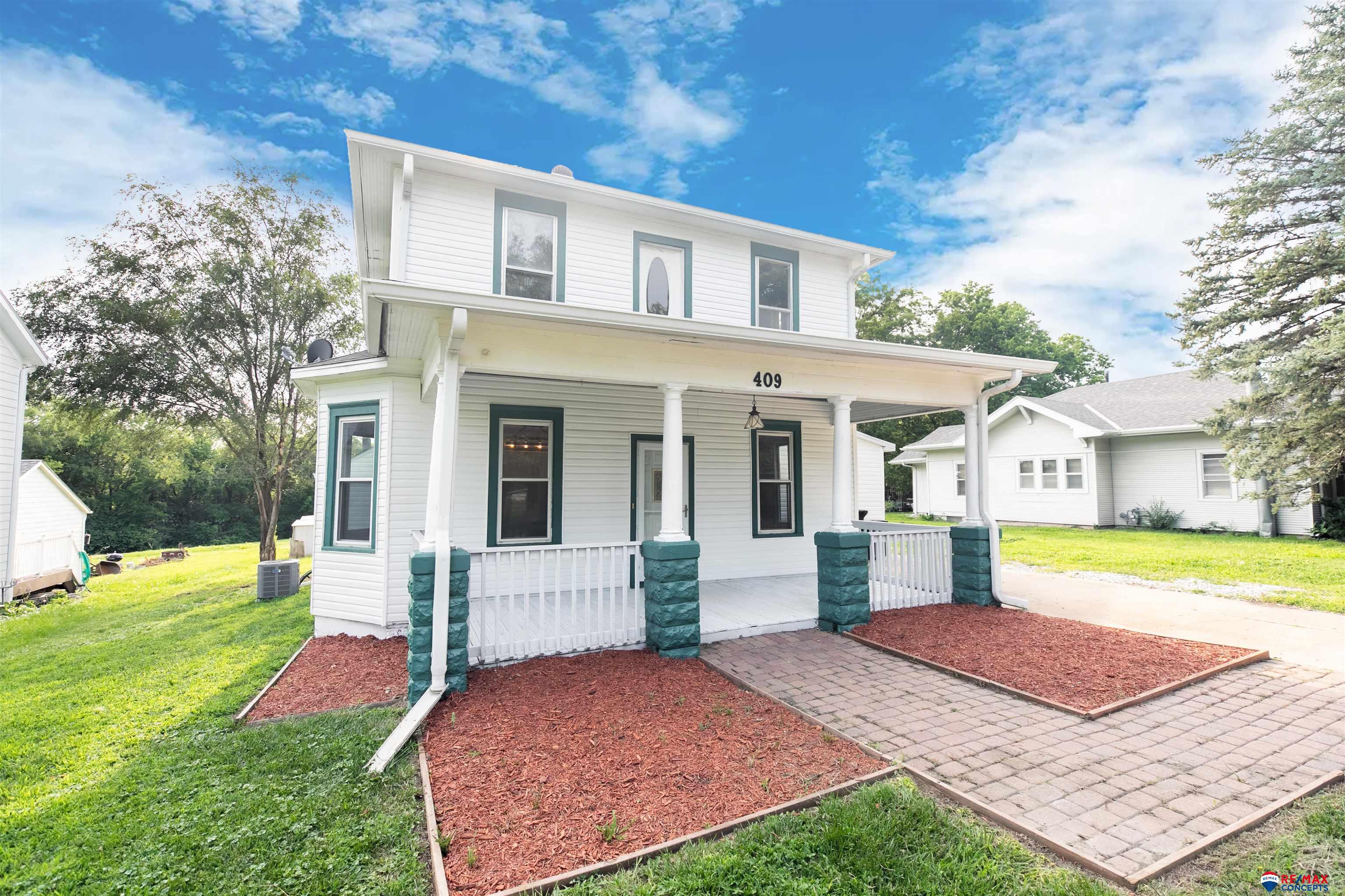 Maple St, Hickman, NE 68372