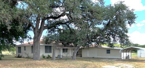 487 Us Highway 77a N, Cuero, TX, 77954-7407 | Card Image