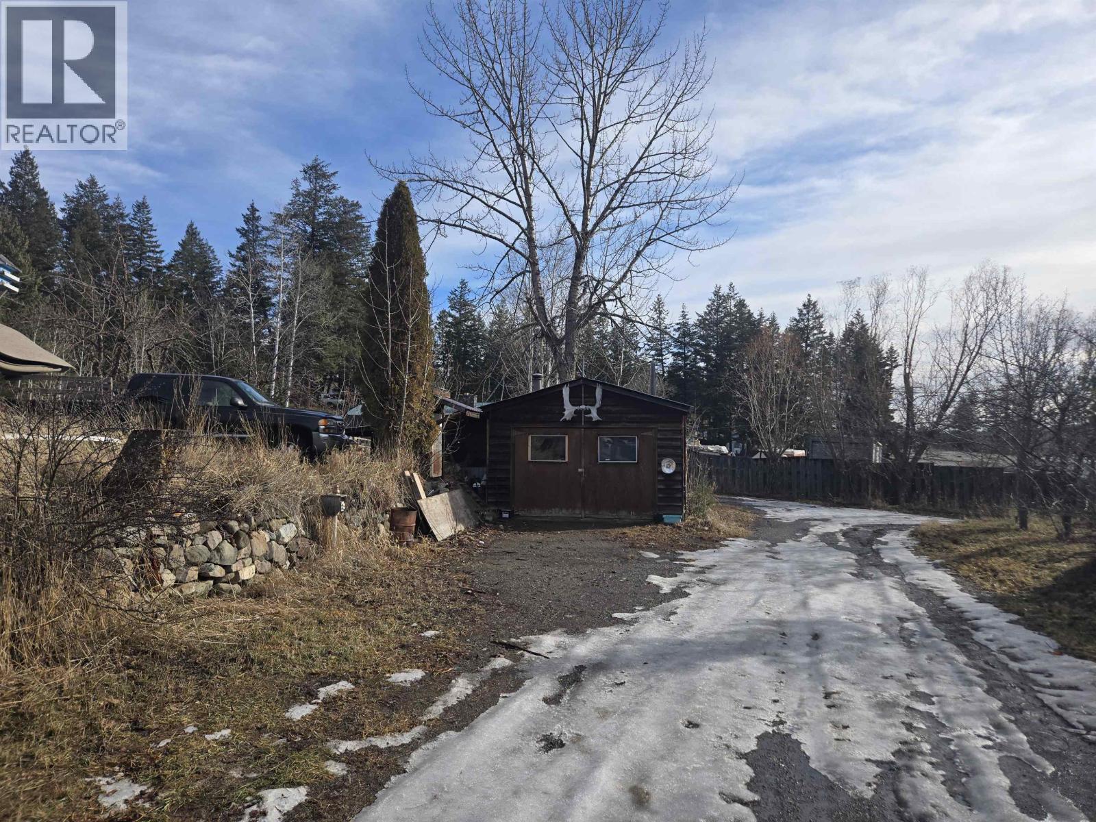 Residential in Lac La Hache 3