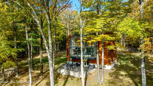 39 Hornbeck Ln, Accord, NY, 12404-5213 | Card Image