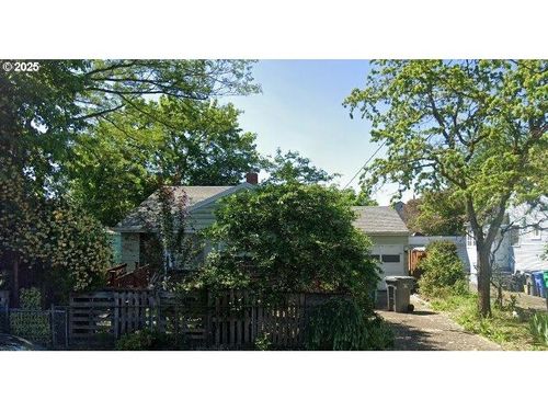 8054 Se Reedway St, Portland, OR, 97206-5163 | Card Image