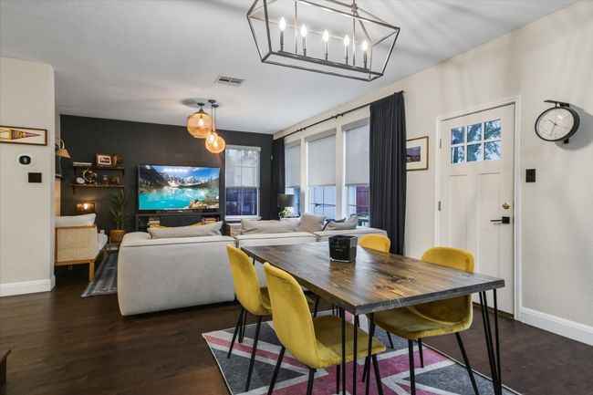 10208 Beard Ave, House other with 3 bedrooms, 3 bathrooms and 2 parking in Austin TX | Image 9