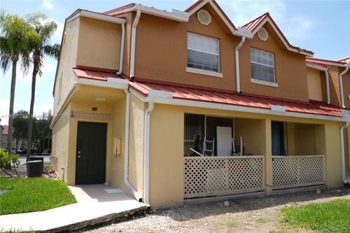 apt-a-18332 Nw 68th Ave, Hialeah, FL, 33015-3428 | Card Image