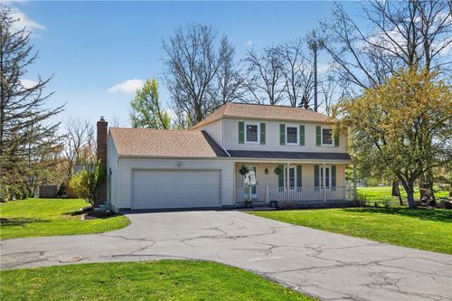 725 Macedon Center Rd, Fairport, NY, 14450-9784 | Card Image