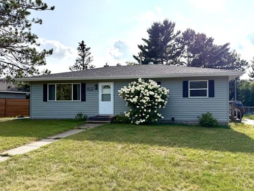 915 Ne 7th Ave, Grand Rapids, MN, 55744-3083 | Card Image