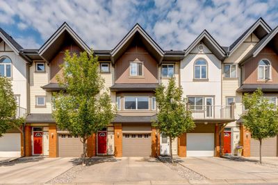 1006 Wentworth Villas Sw, Home with 2 bedrooms, 2 bathrooms and 2 parking in Calgary AB | Image 2