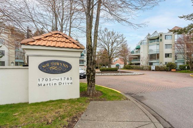 201 - 1745 Martin Drive, Condo with 2 bedrooms, 2 bathrooms and 1 parking in Surrey BC | Image 1