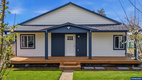 738 Log Cabin St, Independence, OR, 97351-2120 | Card Image