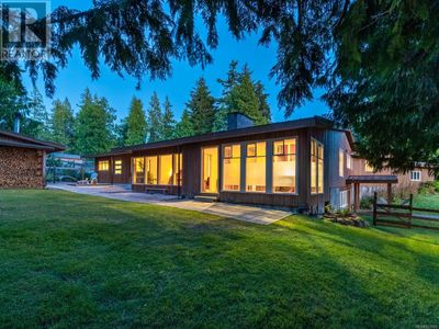 410 17 Th Ave, House other with 4 bedrooms, 5 bathrooms and 4 parking in Sointula BC | Image 3