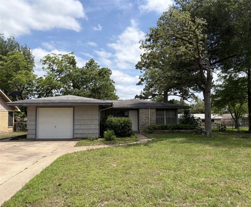 2109 Murray Avenue, Rockdale, TX, 76567 | Card Image