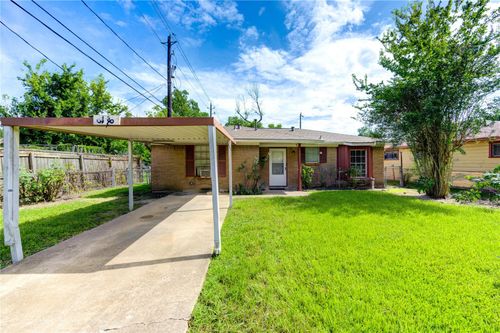 3138 Sunbeam St, Houston, TX, 77051-3526 | Card Image