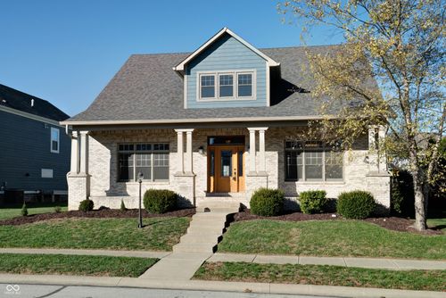 7290 Lockford Walk, Avon, IN, 46123-9308 | Card Image