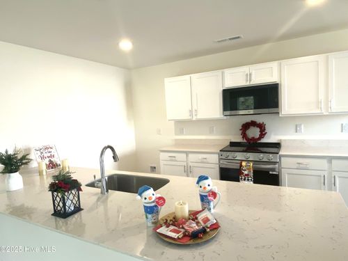 b-2409 Brookville Dr, Greenville, NC, 27834 | Card Image