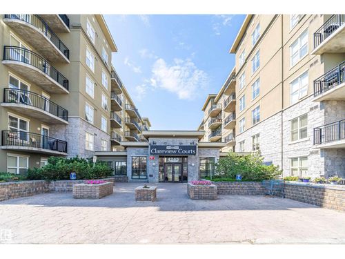 4245 139 Ave Nw, Edmonton, AB, T5Y3E8 | Card Image