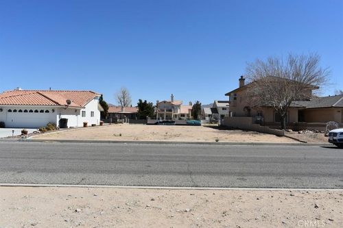 26299 Driftwood Ln, Helendale, CA, 92342-7765 | Card Image