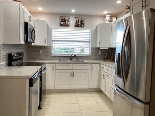 apt-303-9481 Sunrise Lakes Blvd, Sunrise, FL, 33322-1294 | Card Image