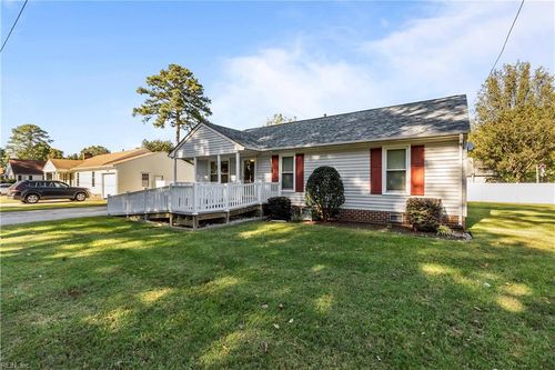 200 Thelmar Ln, Portsmouth, VA, 23701-1133 | Card Image