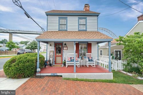 111 George St, CHESAPEAKE CITY, MD, 21915-1233 | Card Image