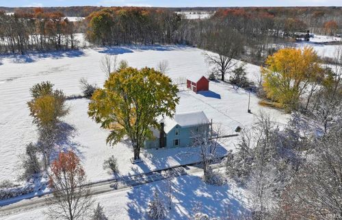 19203 6th Rd, Plymouth, IN, 46563-8041 | Card Image