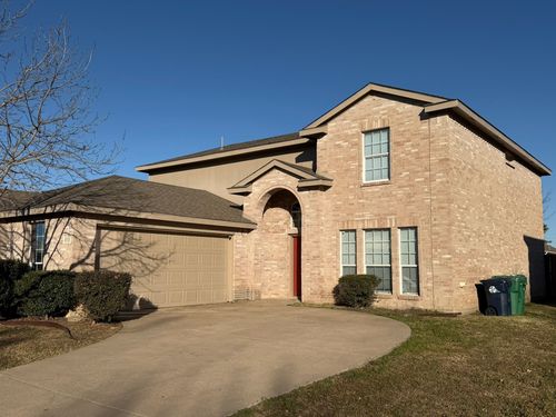 208 Tripp Trl, Denton, TX, 76207-7282 | Card Image