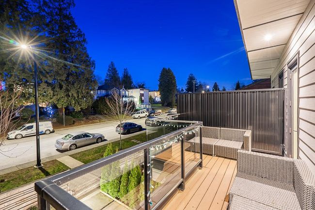 357 E 4 Th Street, Home with 5 bedrooms, 3 bathrooms and 2 parking in North Vancouver BC | Image 24