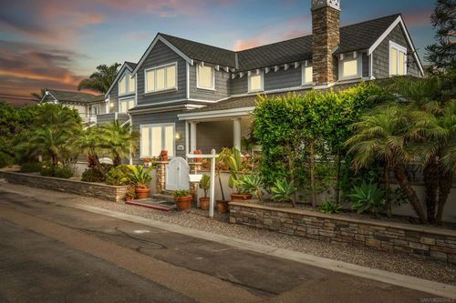 211 27th St, Del Mar, CA, 92014 | Card Image