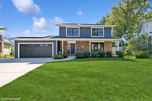 800 Braemar Dr, Mundelein, IL, 60060-1319 | Card Image