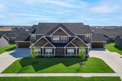 0-3085 Shanes Way, Bettendorf, IA, 52722-1321 | Card Image
